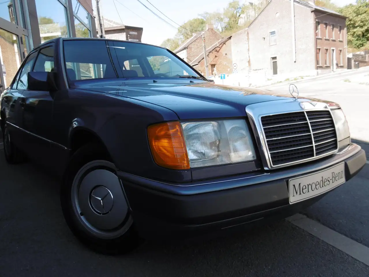 Mercedes-Benz 200 DIESEL 136000 KM !!! Etat concours !!!, foto 2
