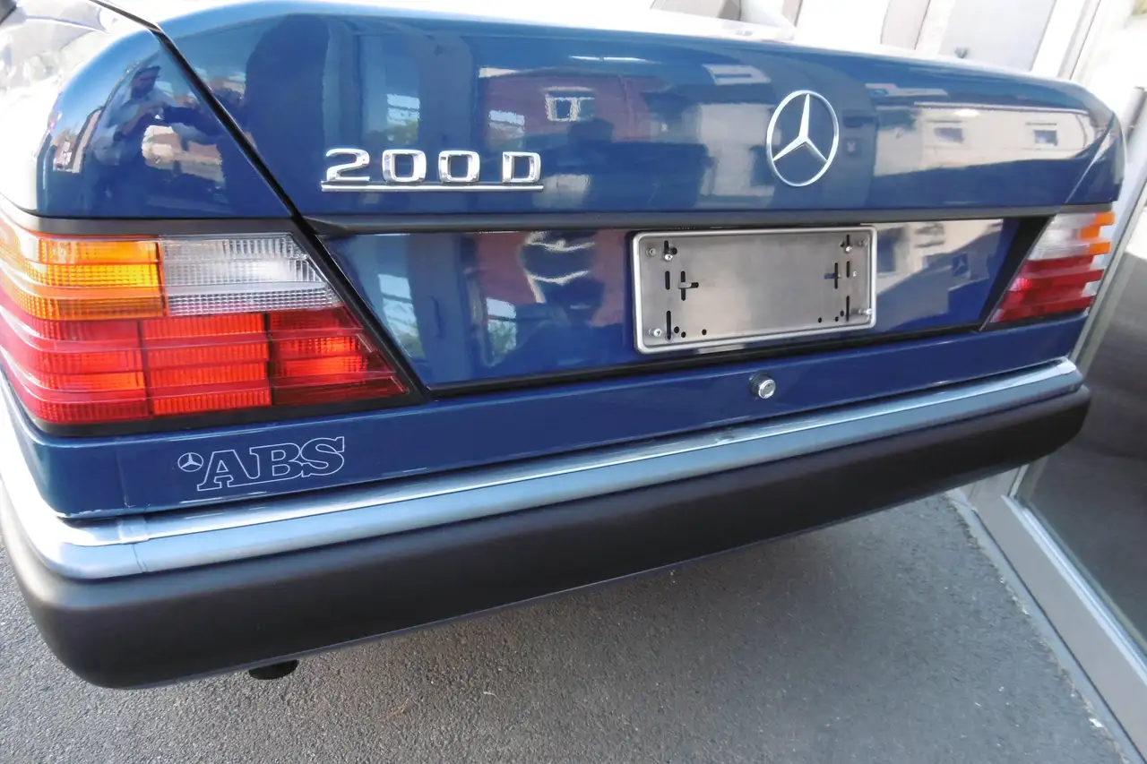Mercedes-Benz 200 DIESEL 136000 KM !!! Etat concours !!!, foto 5