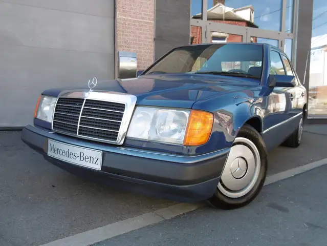 Mercedes-Benz 200 DIESEL 136000 KM !!! Etat concours !!!