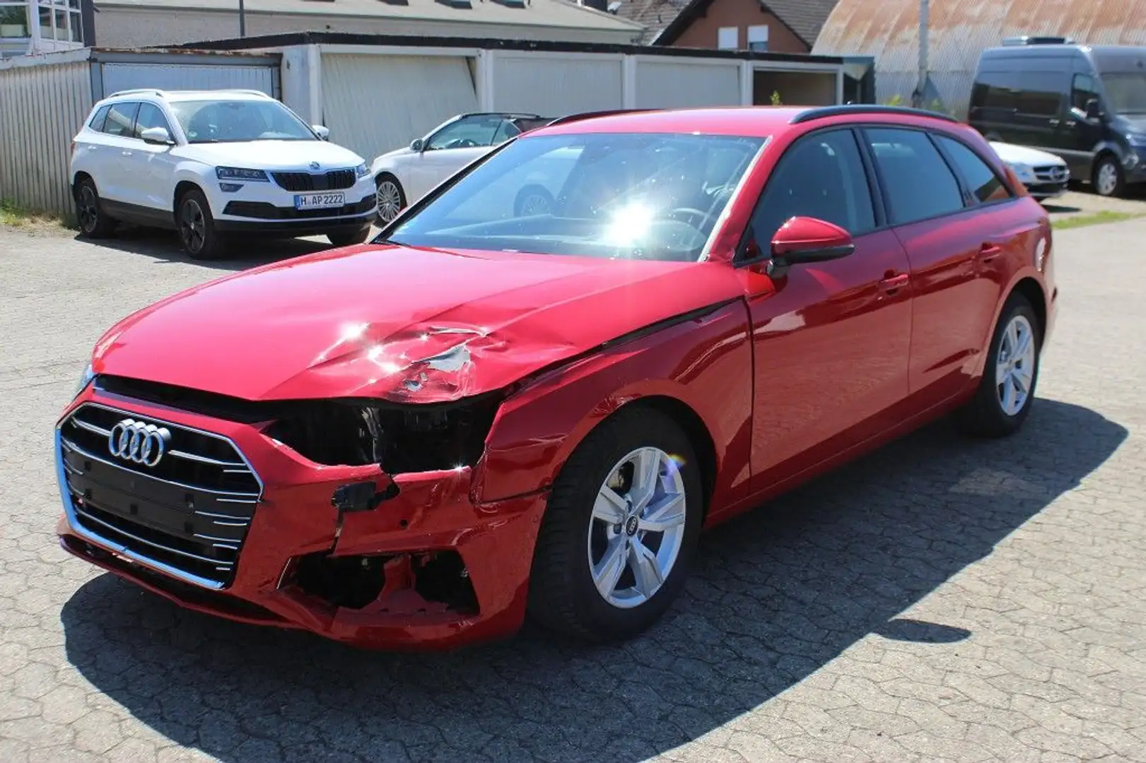 Audi A4 Avant 35 TDI S-tronic LED HuD Standheizung Rot - 2