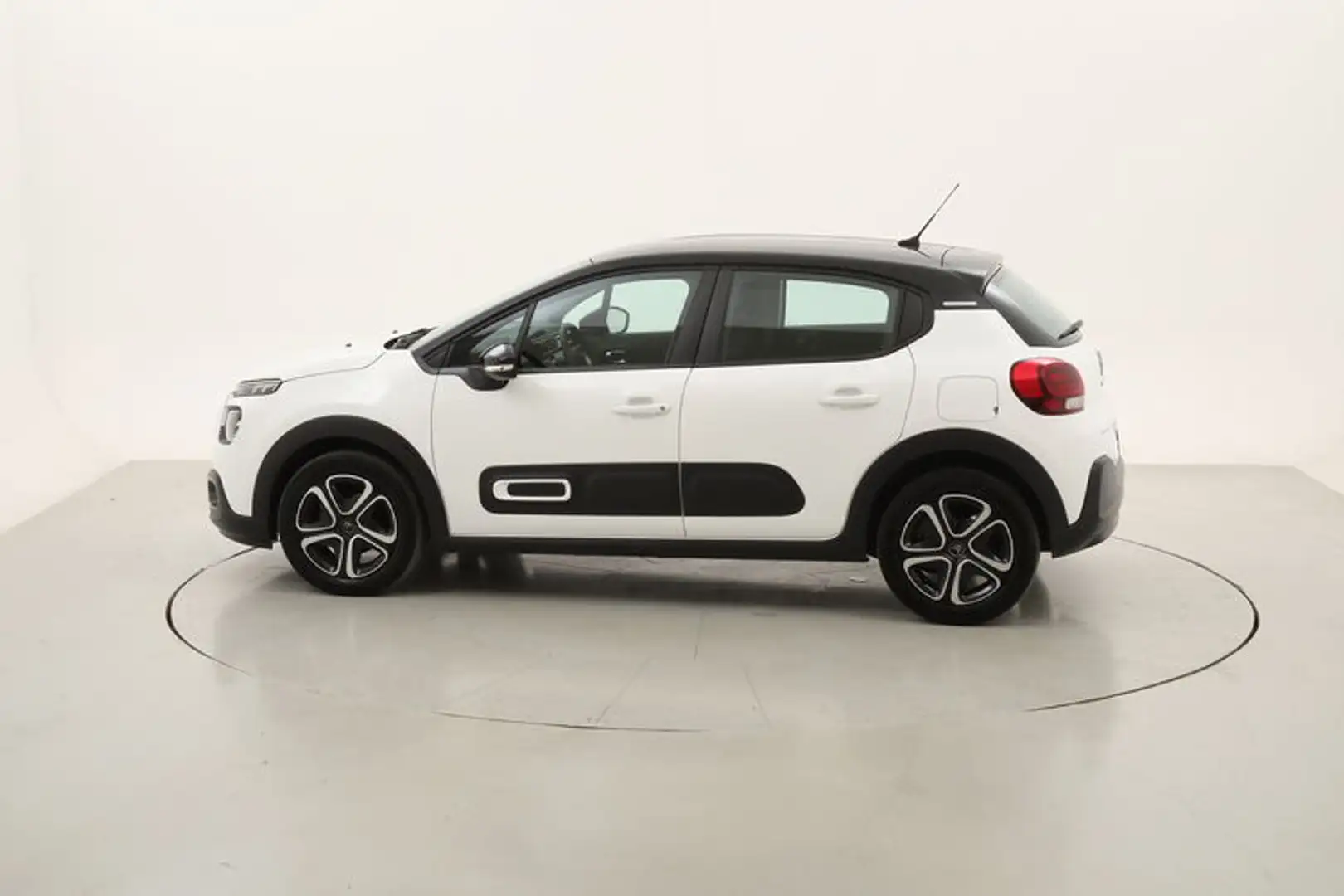Citroen C3 Feel Pack 1.2 Benzina 83CV Bianco - 2