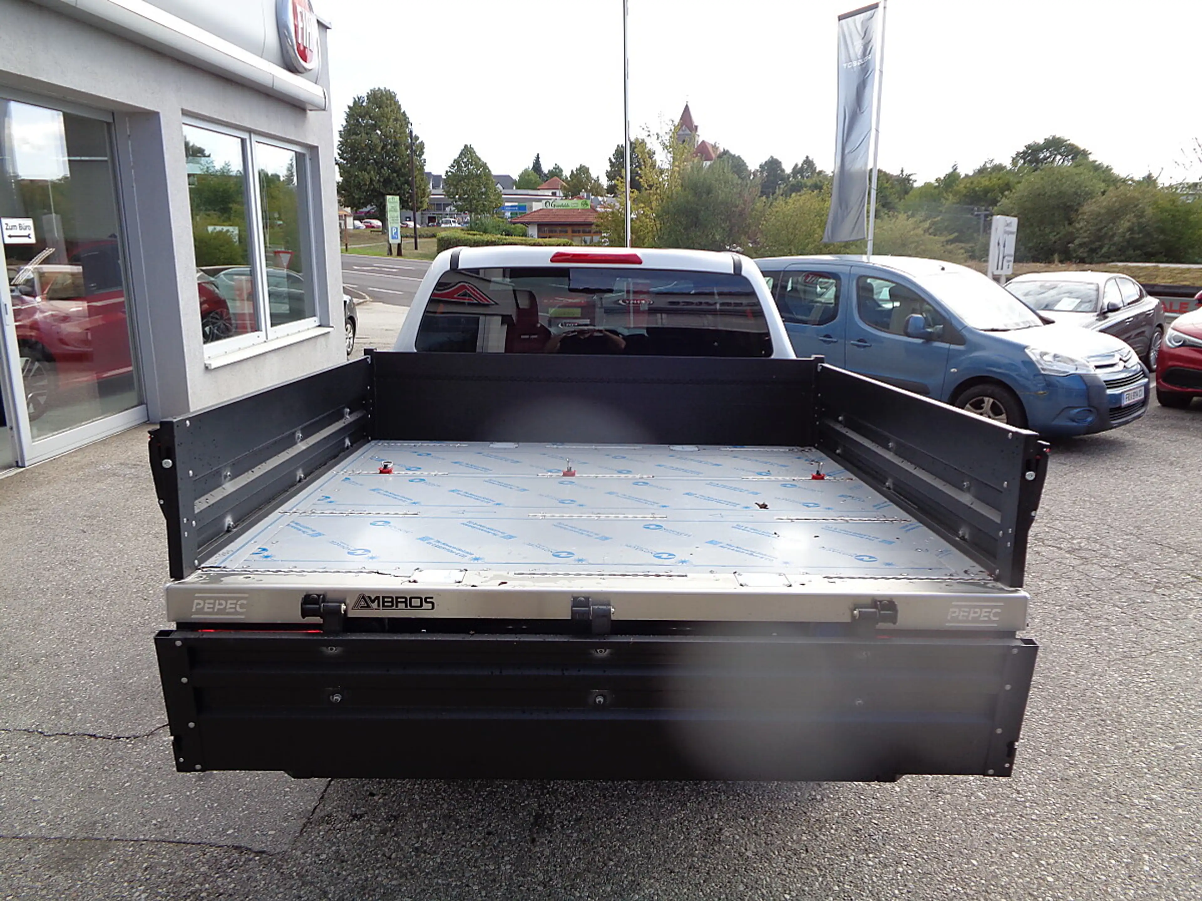 Isuzu D-Max D-MAX Double Cab V-Cross 4WD Aut. FLEX UMBAU NO... — photo 8