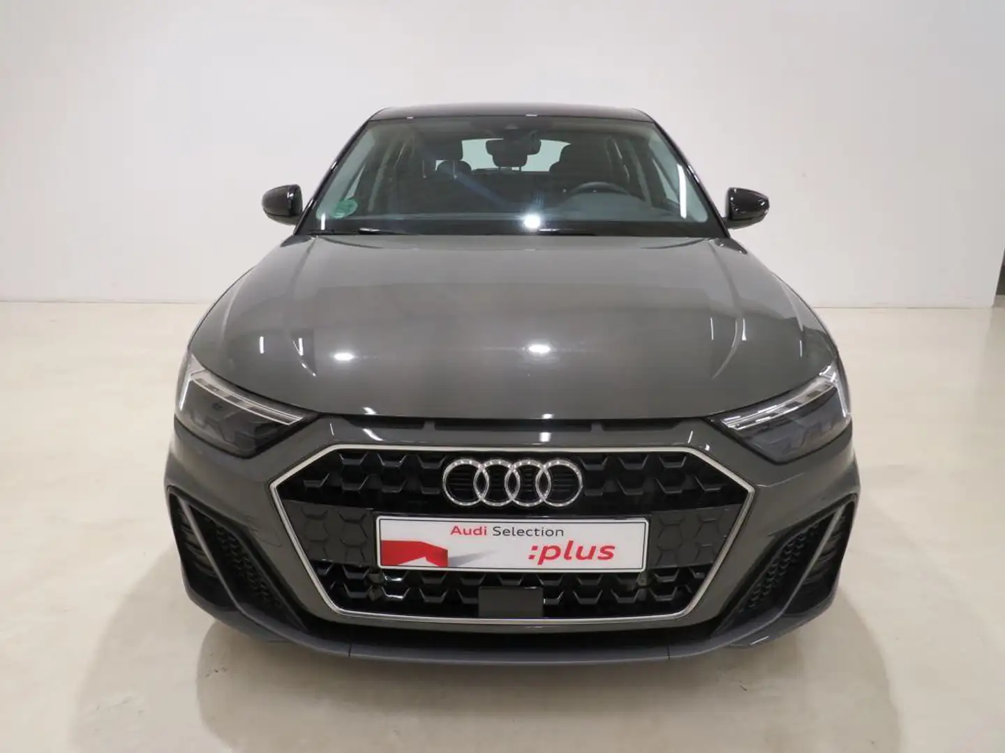 Audi A1 Sportback 30 TFSI Adrenalin S tronic 85kW Gris - 2
