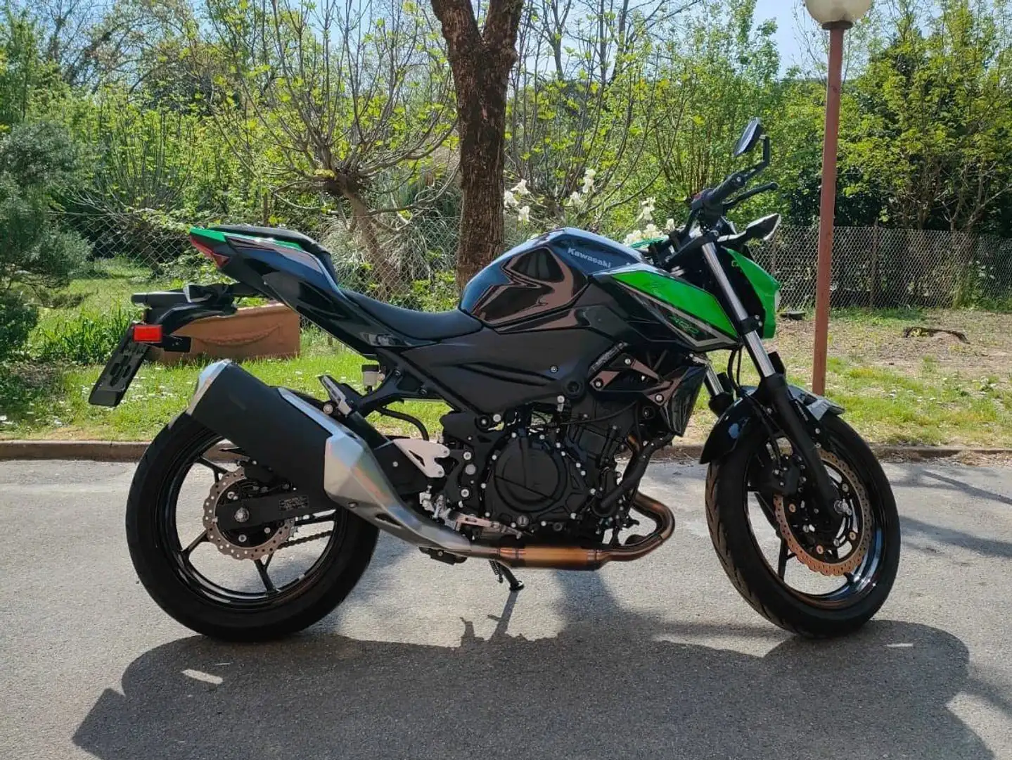 Kawasaki Z 400 Zelená - 1