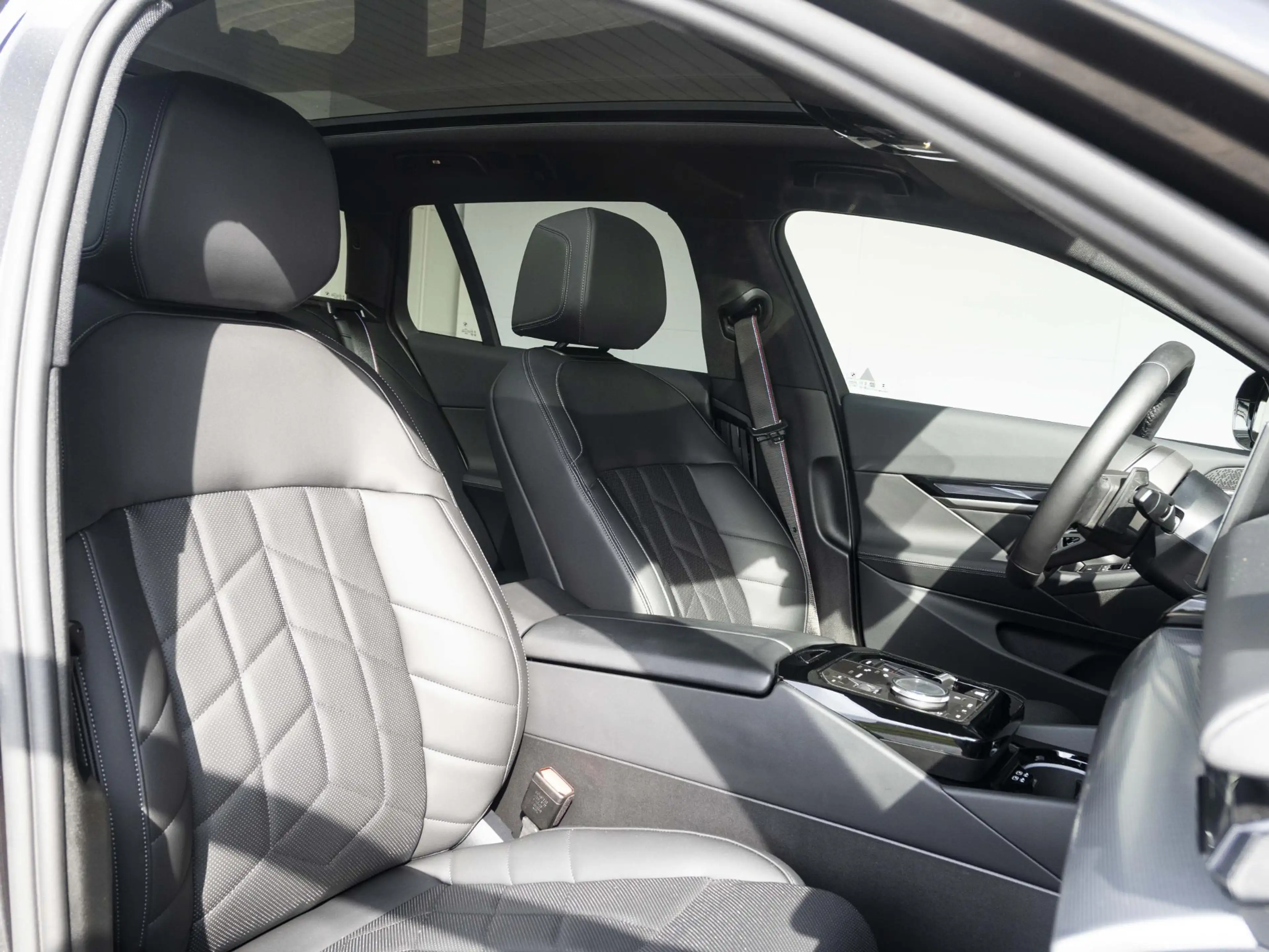 BMW 550 5 Serie 550e xDrive Touring | M Sportpakket Pro | — photo 4