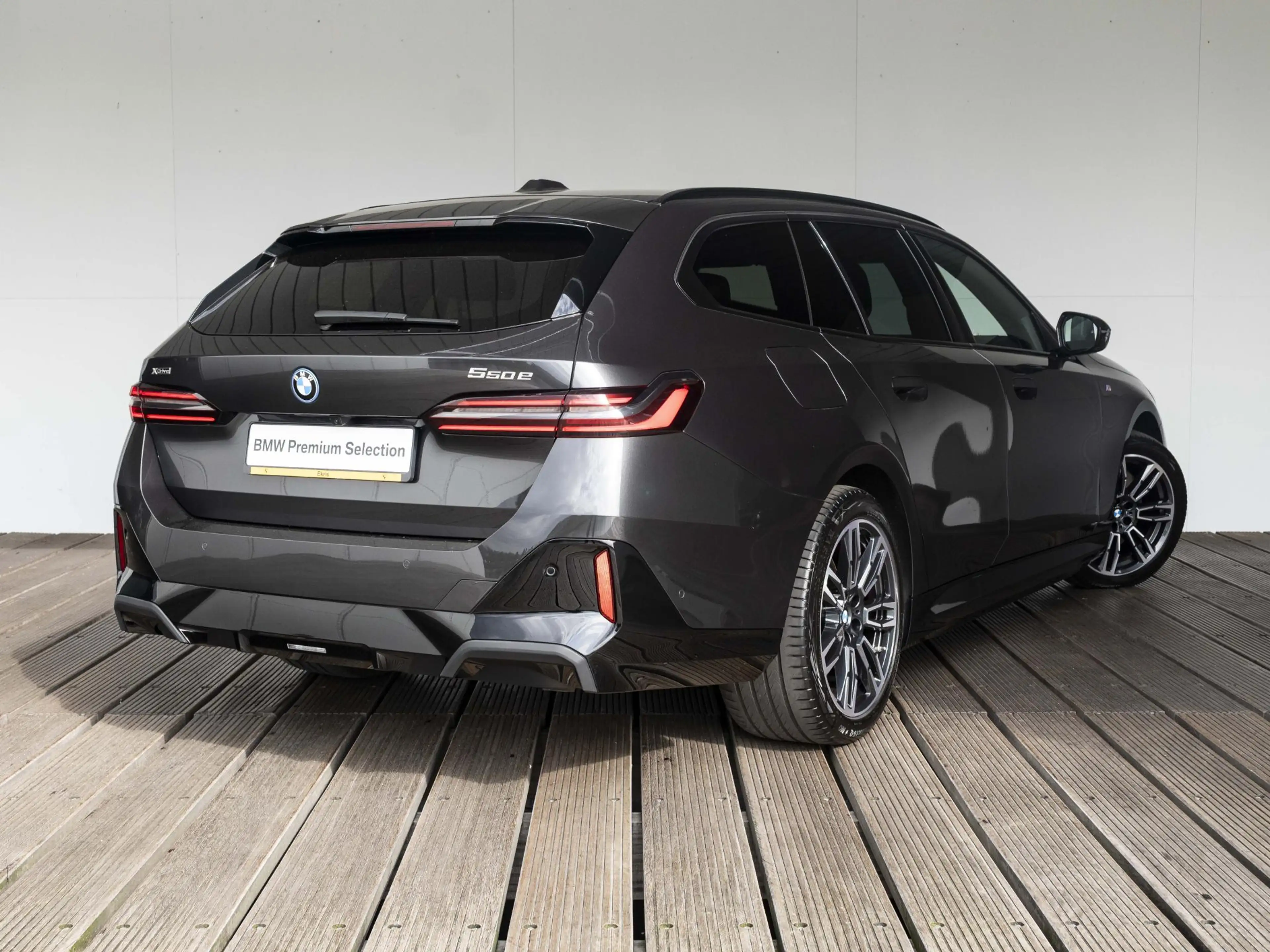 BMW 550 5 Serie 550e xDrive Touring | M Sportpakket Pro | — photo 2