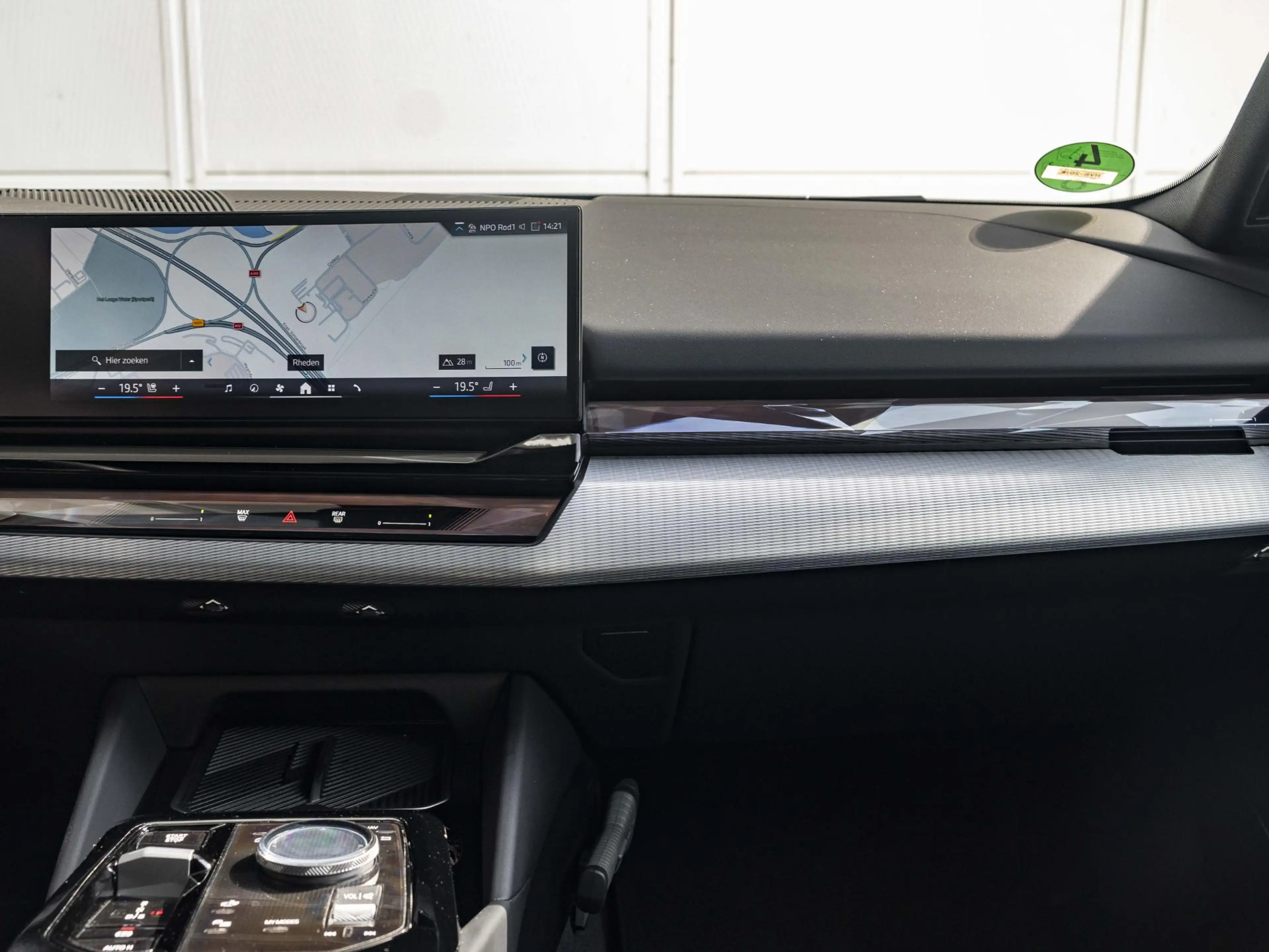 BMW 550 5 Serie 550e xDrive Touring | M Sportpakket Pro | — photo 12