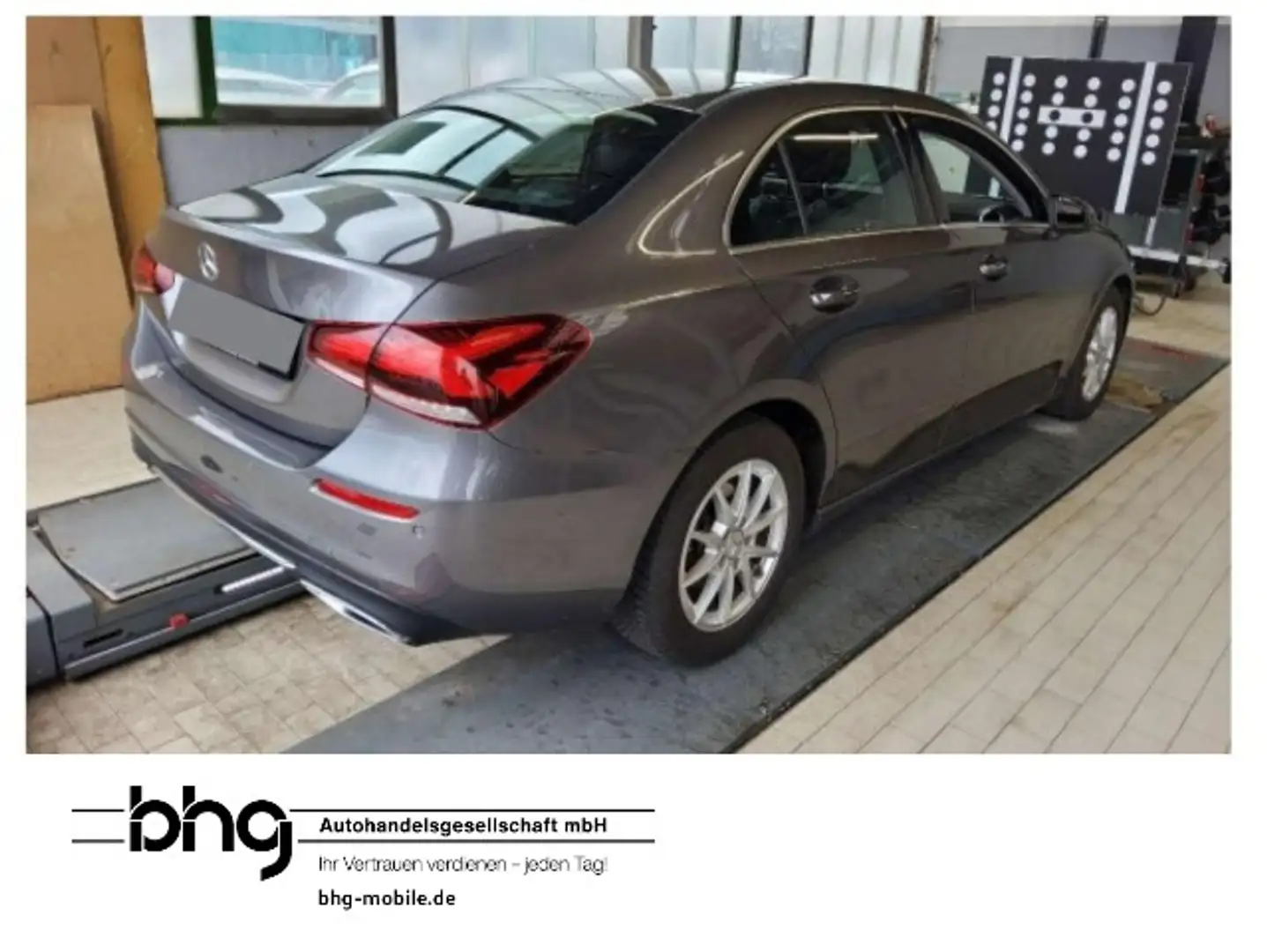 Mercedes-Benz A 180 Progressive Gris - 1