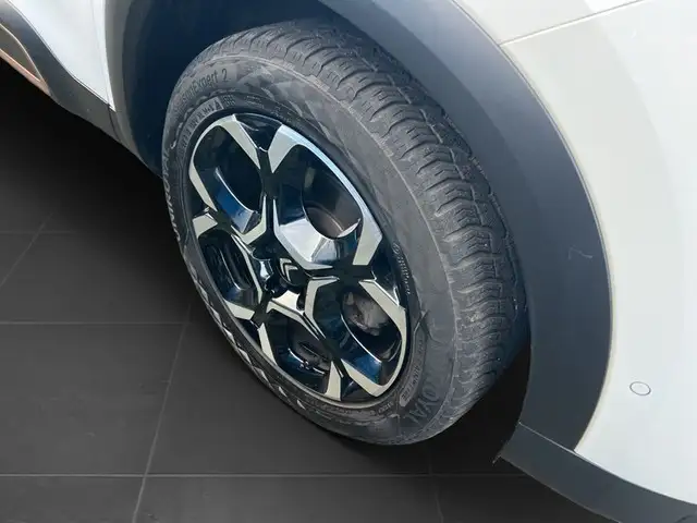 Citroen C5 Aircross view 8