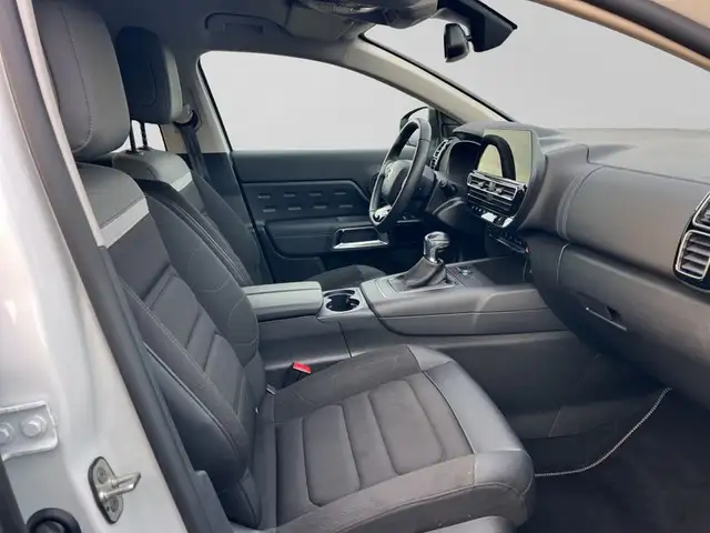 Citroen C5 Aircross view 9