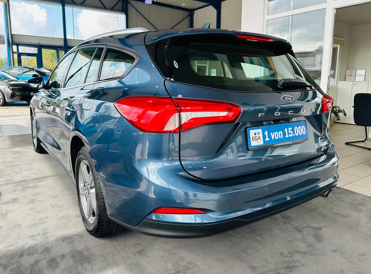 Ford Focus 1.5 TDCi Cool&Connect Nav LED Kamera SHZG Blau - 2