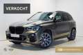 BMW X5 xDrive45e High Executive M Sportpakket Aut. - Verk Green - thumbnail 1