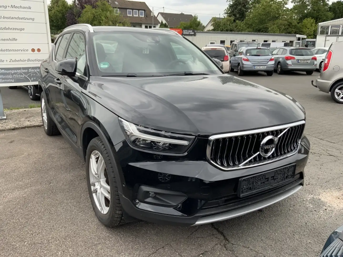 Volvo XC40 Inscription*PlugIn*Pano*360cam*Winterpaket Schwarz - 2