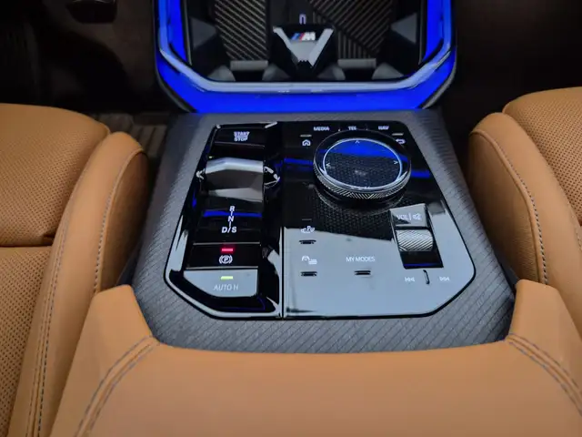 BMW X3 view 12