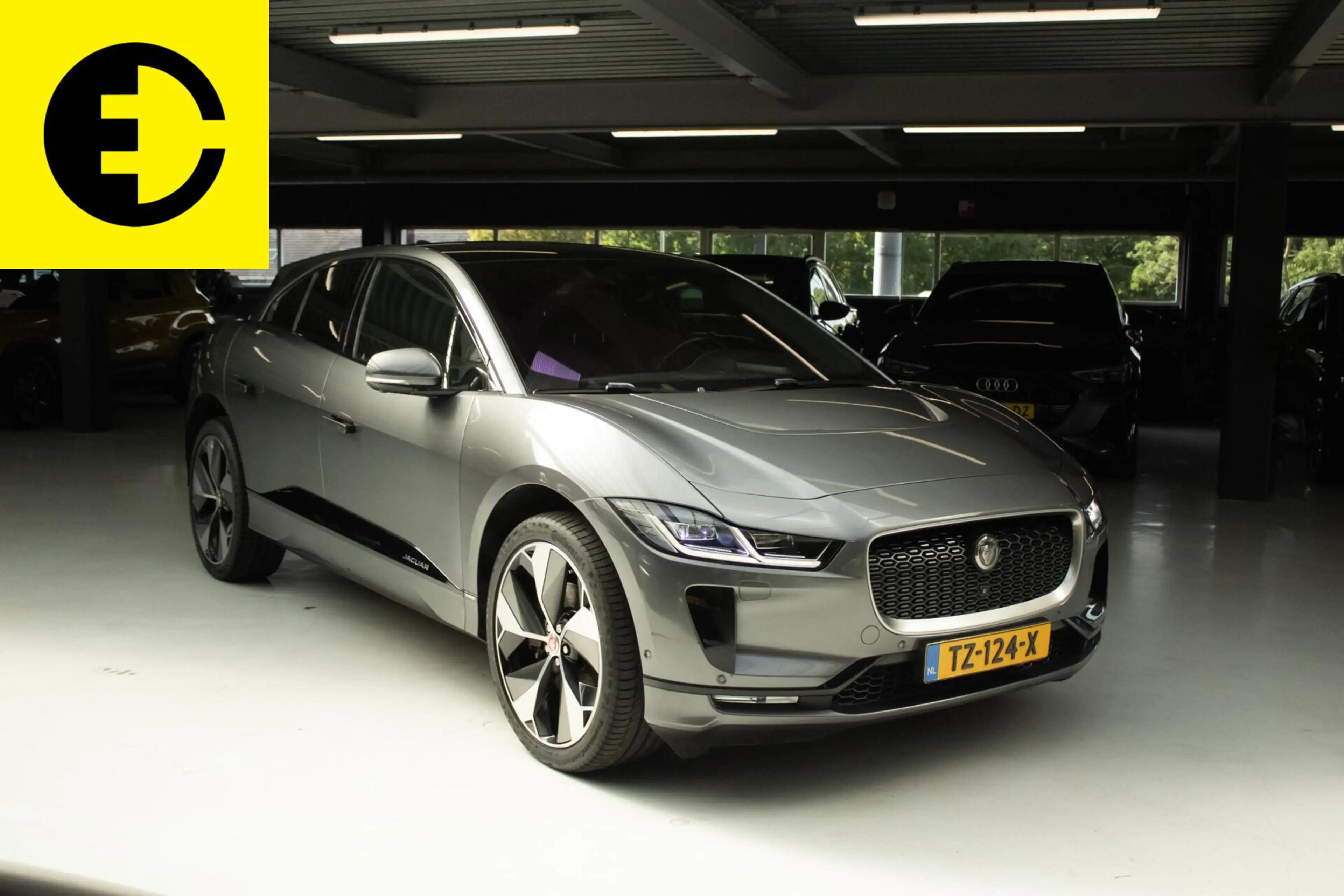 Jaguar I-Pace EV400 S 90 kWh | Stoelverkoeling | Luchtvering | I — photo 12