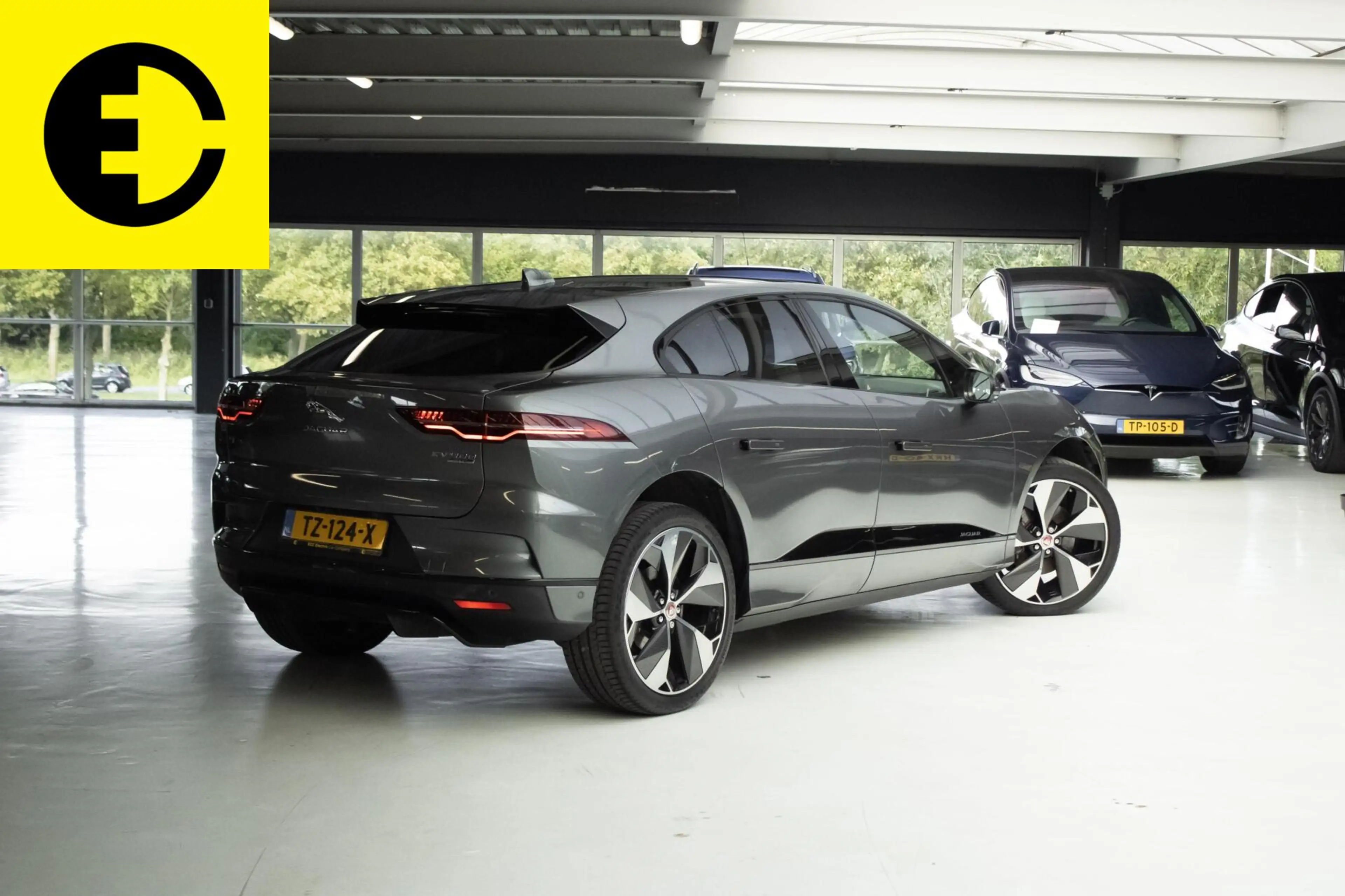 Jaguar I-Pace EV400 S 90 kWh | Stoelverkoeling | Luchtvering | I — photo 14