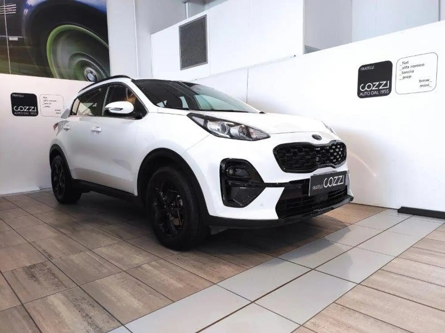 Kia Sportage (AUTOCARRO) 1.6 CRDI MHB 100KW BLACK EDIT DCT 2WD Wit - 1