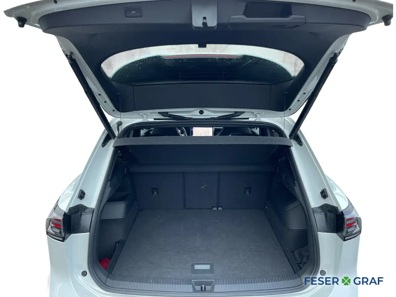 Volkswagen Tiguan 2.0 TDI R-Line DSG/LED/Area View/Sitz.-Lenkradhzg. 7