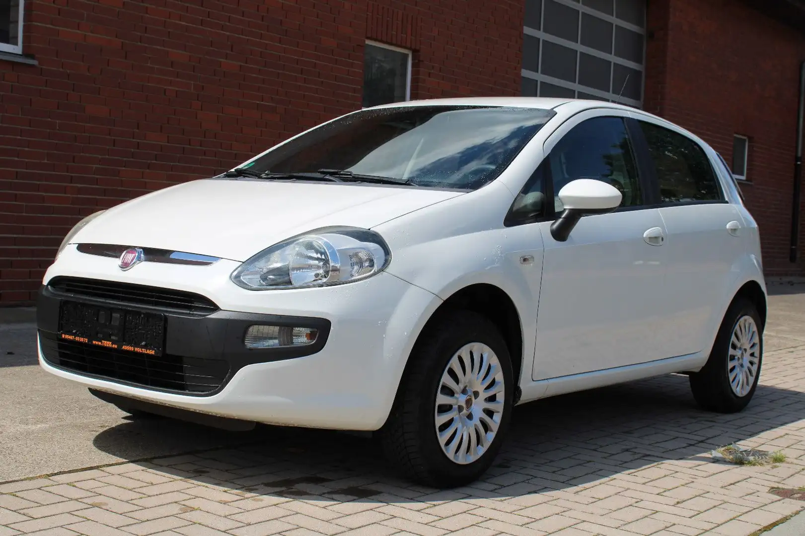 Fiat Punto Evo Dynamic Weiß - 1