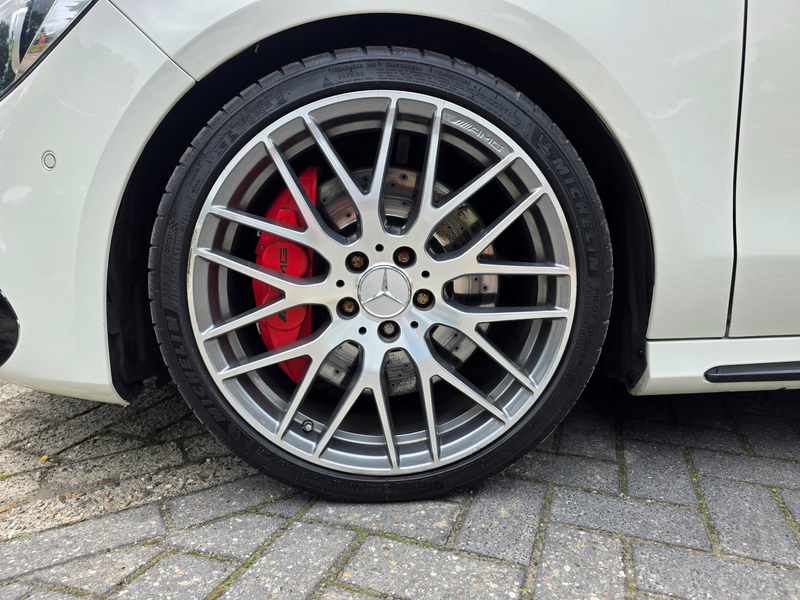 Mercedes-Benz CLA 45 AMG Shooting Brake Vol optie — photo 2
