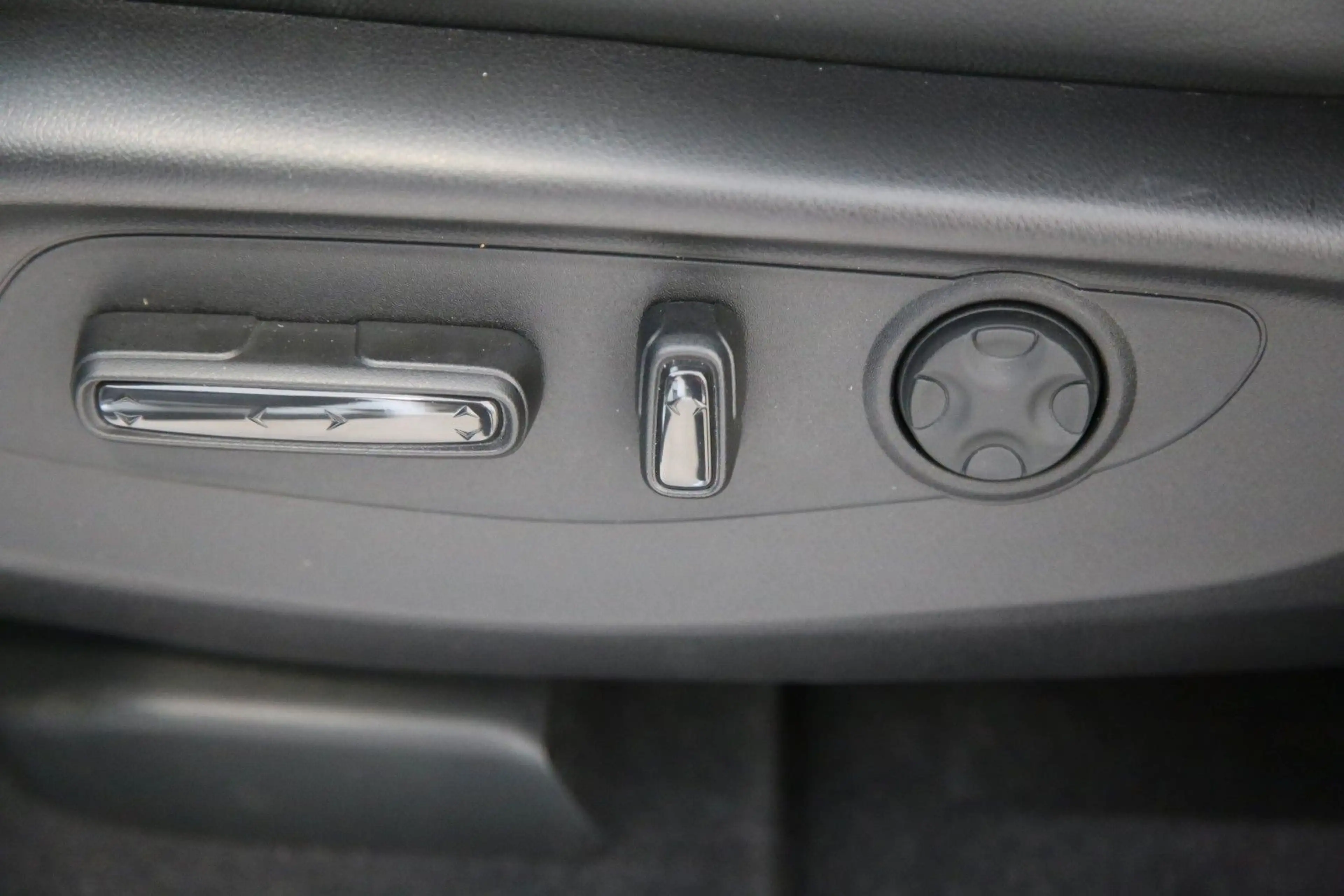 Honda CR-V e:HEV Advance AWD 360Grad Kamera Bose HUD — photo 21