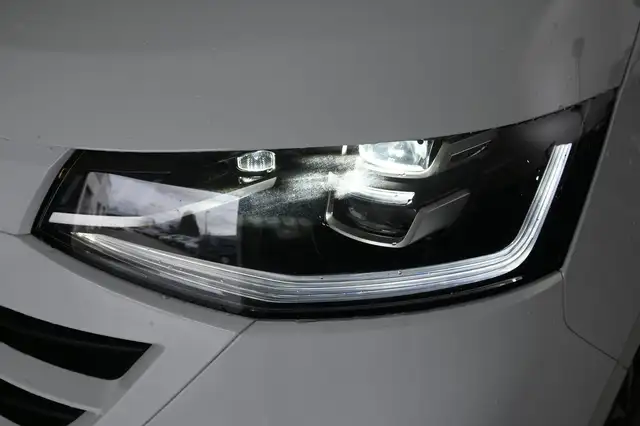 Volkswagen T7 Caravelle VW T7 Caravelle Life LR TDI Ansicht 6