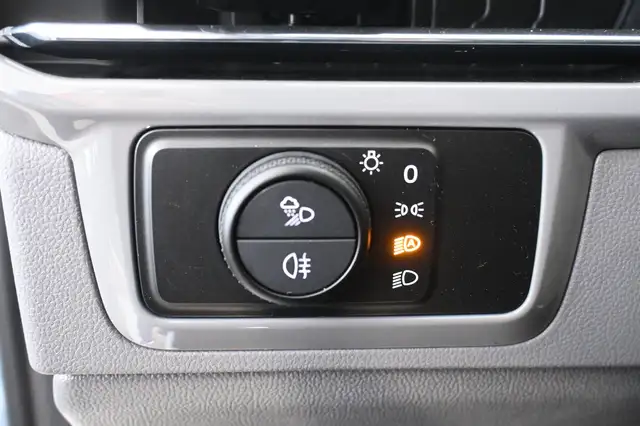 Volkswagen T7 Caravelle VW T7 Caravelle Life LR TDI Ansicht 31