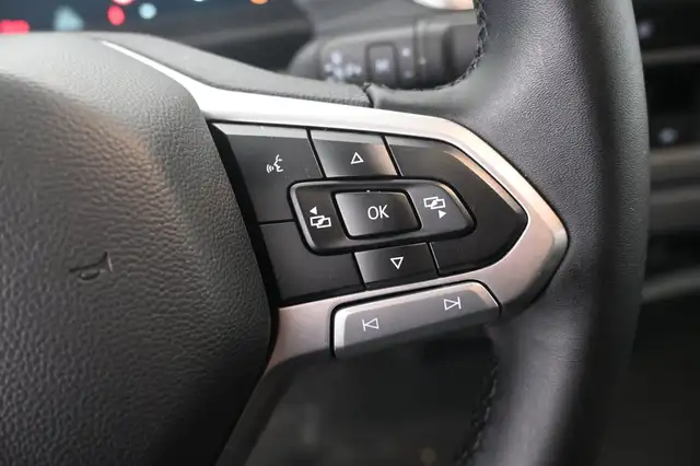 Volkswagen T7 Caravelle VW T7 Caravelle Life LR TDI Ansicht 20