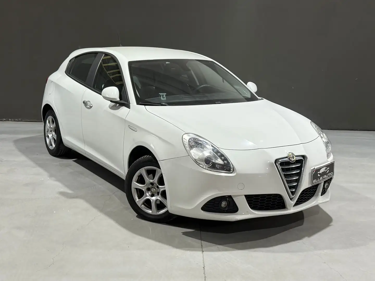 Alfa Romeo Giulietta Giulietta III 2010 1.4 t. Progression Gpl 120cv Weiß - 1