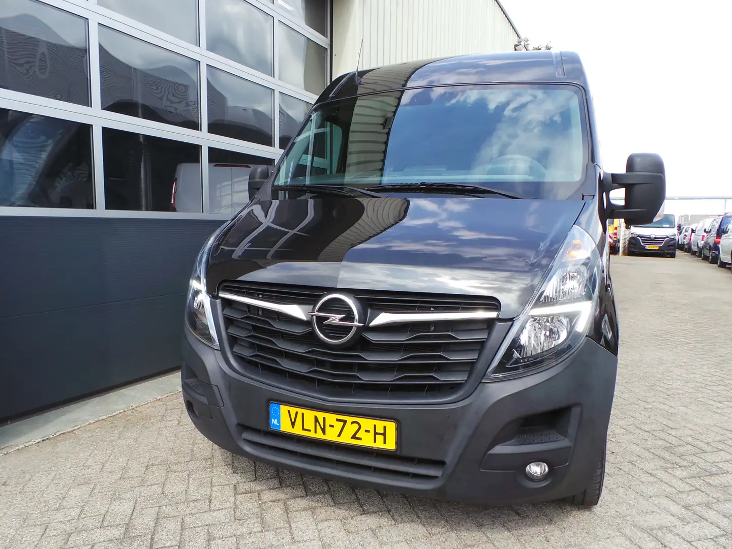 Opel Movano 2.3 Turbo136pk L2H2 NAP 2 Schuifdeuren,Airco,Cruis Zwart - 2
