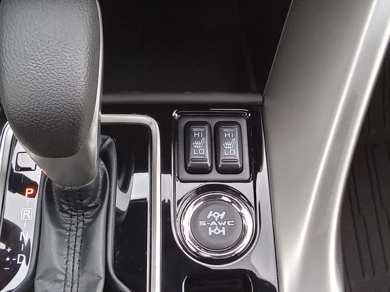 Mitsubishi Eclipse Cross снимка Mitsubishi Eclipse Cross