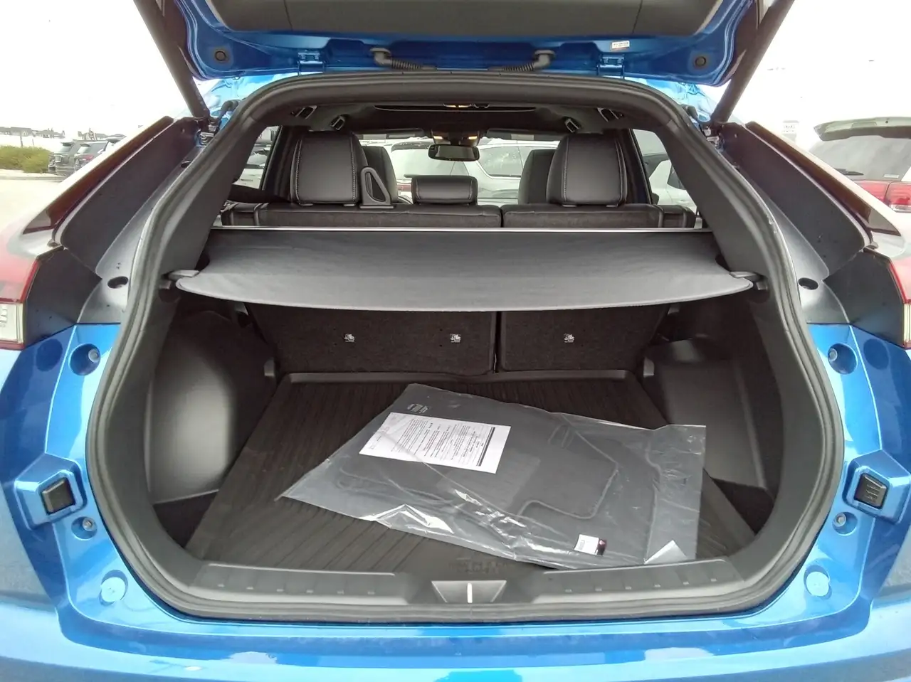 Mitsubishi Eclipse Cross снимка Mitsubishi Eclipse Cross