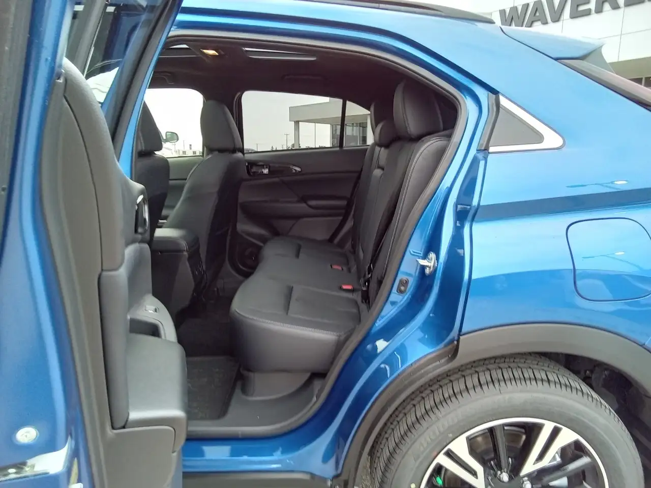 Mitsubishi Eclipse Cross снимка Mitsubishi Eclipse Cross