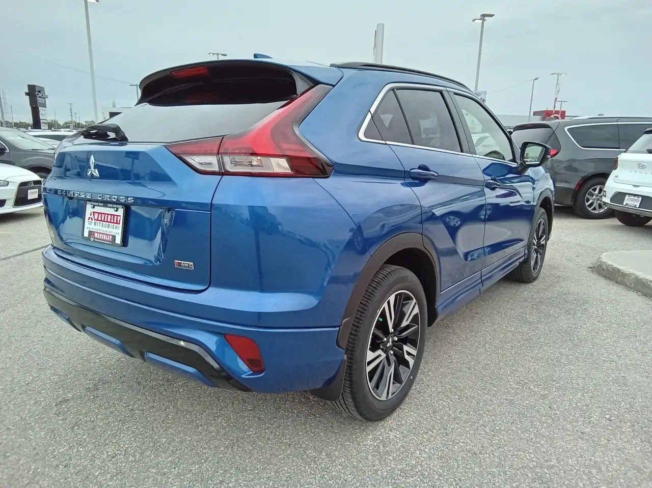 Mitsubishi Eclipse Cross снимка Mitsubishi Eclipse Cross