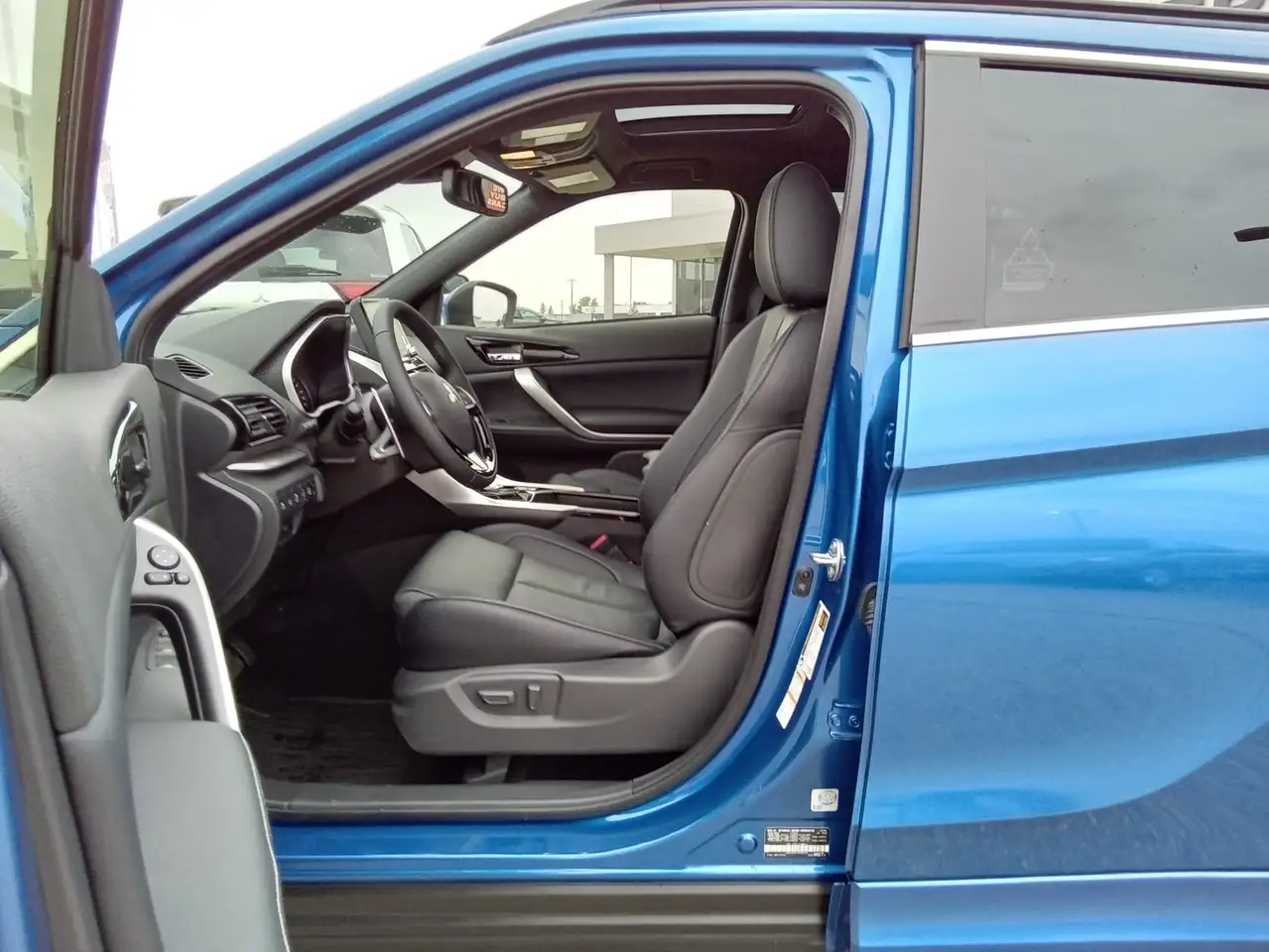 Mitsubishi Eclipse Cross снимка Mitsubishi Eclipse Cross