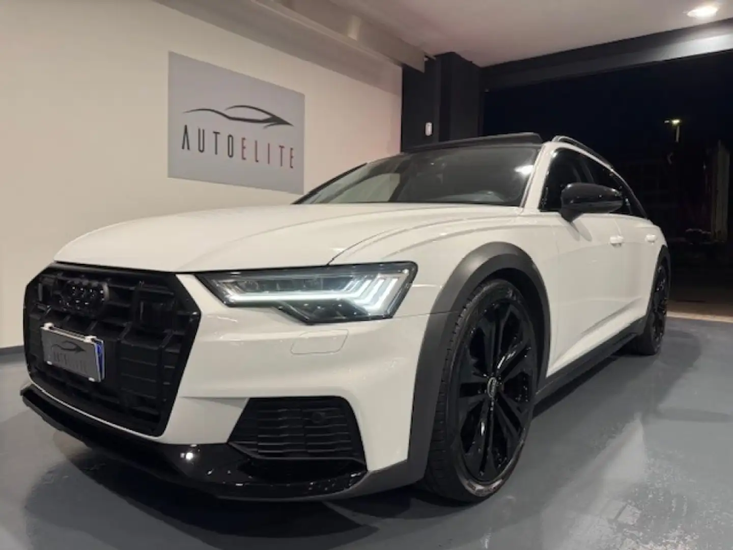 Audi A6 allroad 50 TDI 286CV TETTO/MATRIX/RADAR/R21 Blanc - 1