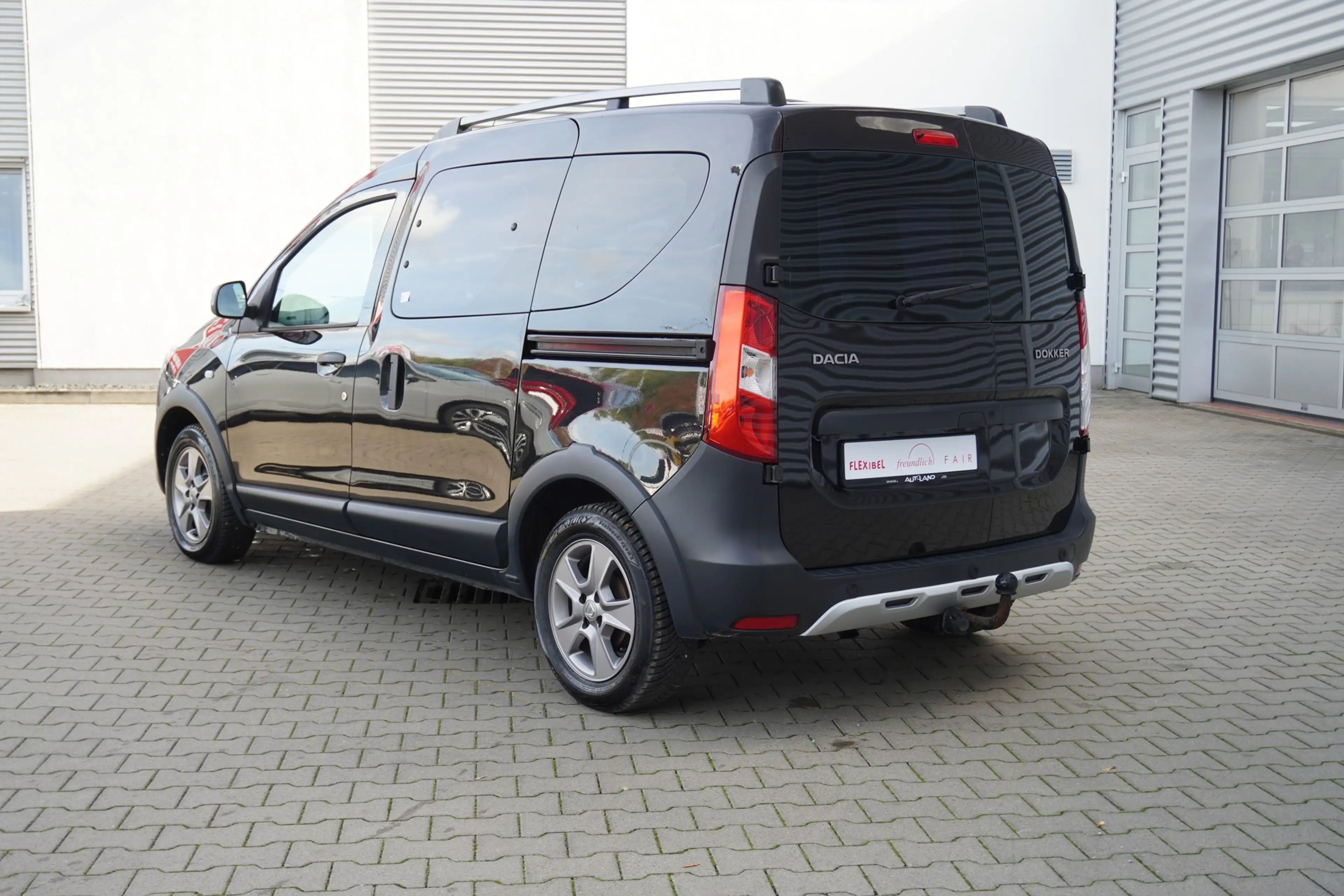 Dacia Dokker Stepway 1.2 TCe 115 Navi Sitzheizung AHK — photo 8