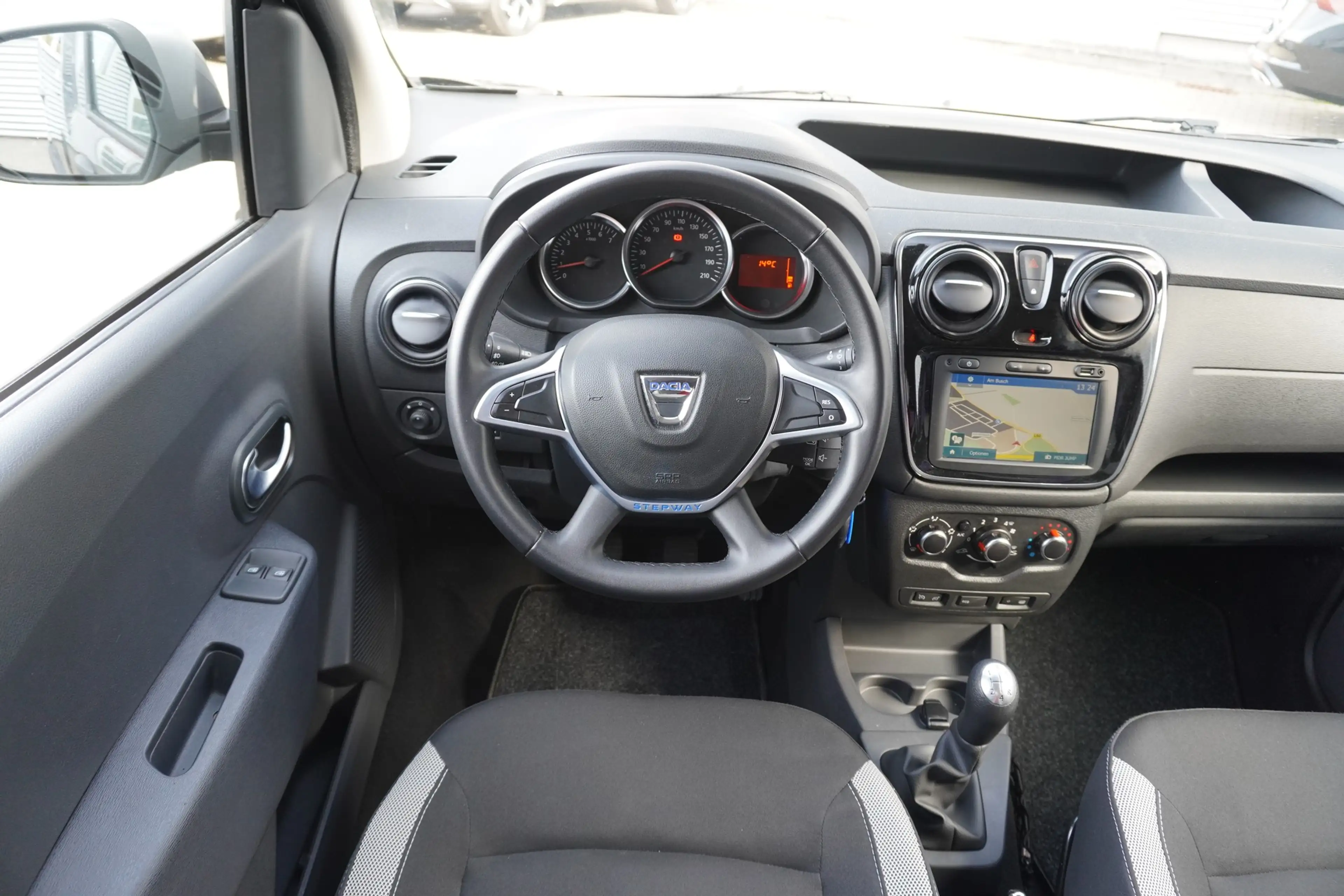 Dacia Dokker Stepway 1.2 TCe 115 Navi Sitzheizung AHK — photo 11
