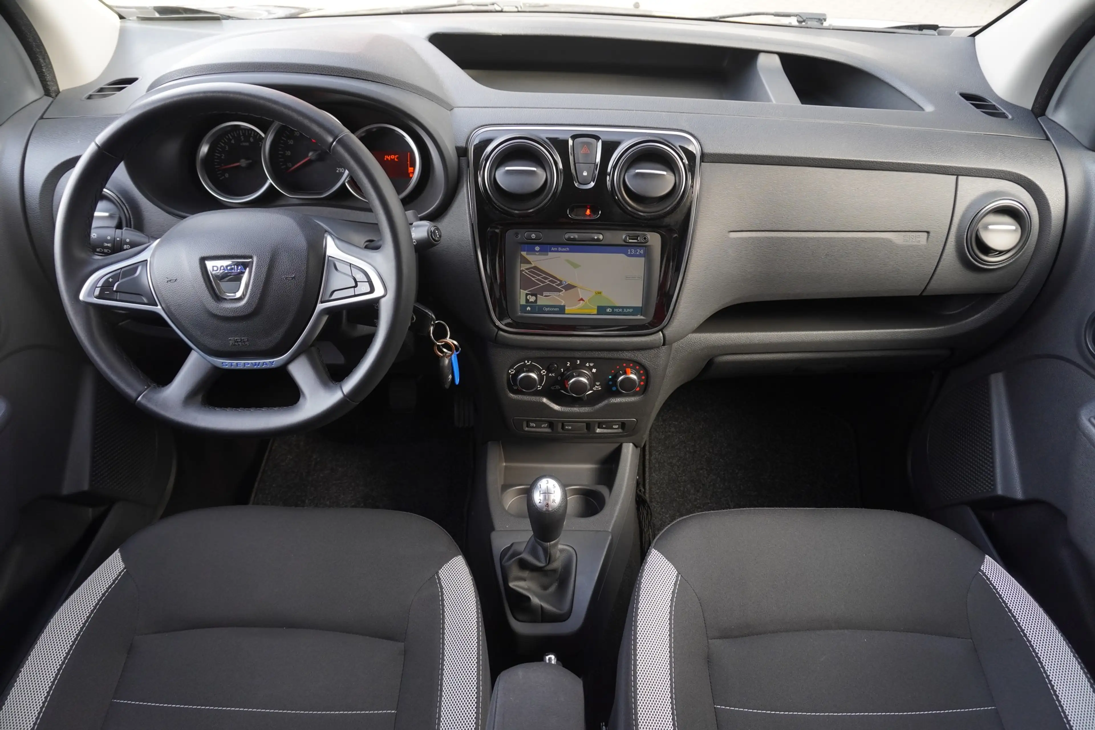 Dacia Dokker Stepway 1.2 TCe 115 Navi Sitzheizung AHK — photo 10