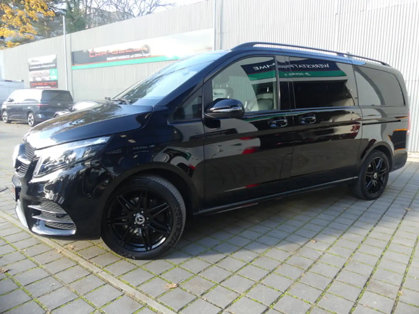 Mercedes-Benz V 300 d Avantg. AMG 4Matic lang E-Türen/ACC/STNDHZ Noir - 2