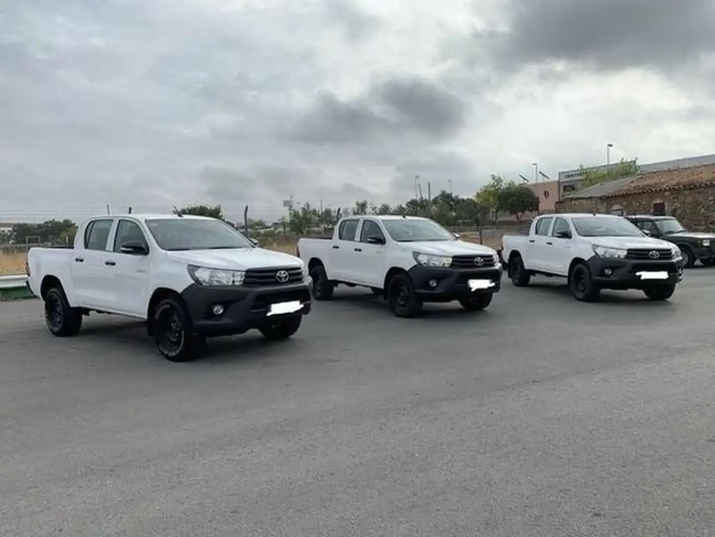 Toyota Hilux Cabina Doble GX Blanco - 1