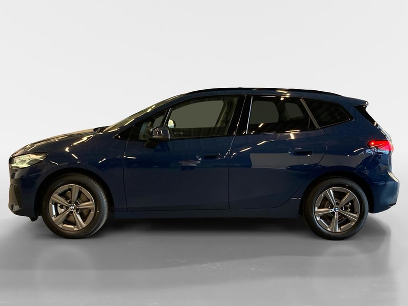 BMW 218 — photo 3