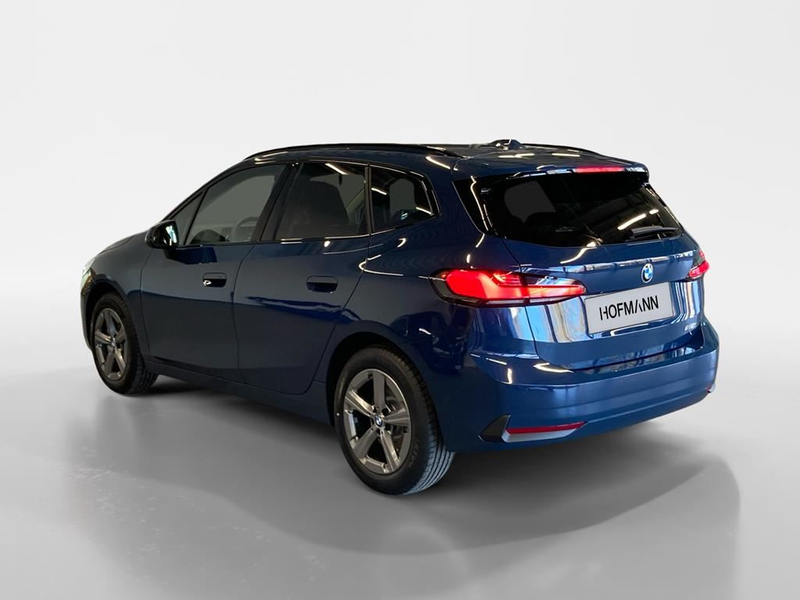 BMW 218 — photo 4