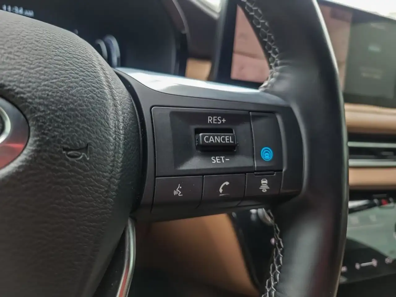 Infiniti QX60 снимка Infiniti QX60