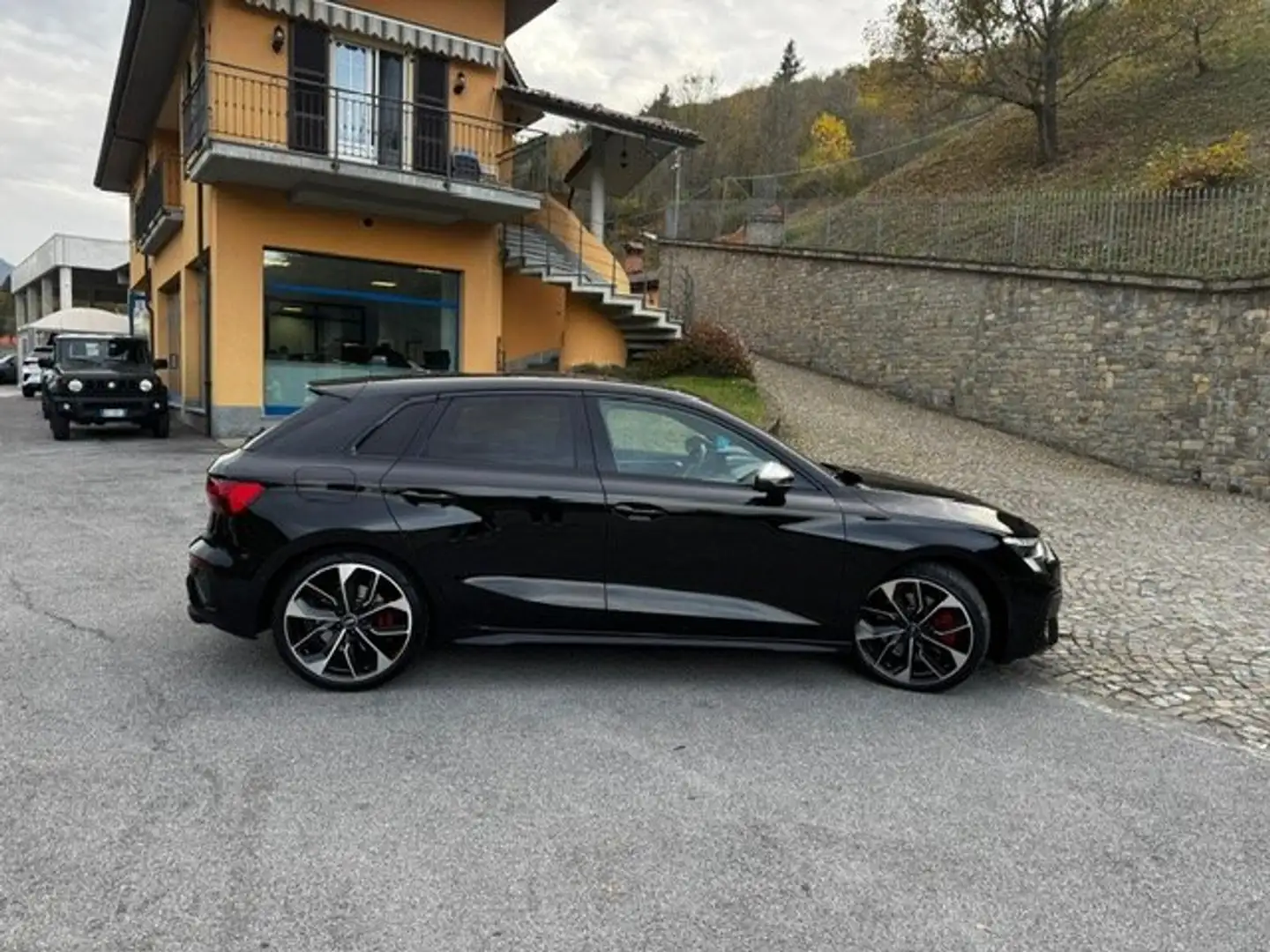 Audi S3 Sportback 2.0 tfsi quattro s-tronic AKRAPOVIC Nero - 2