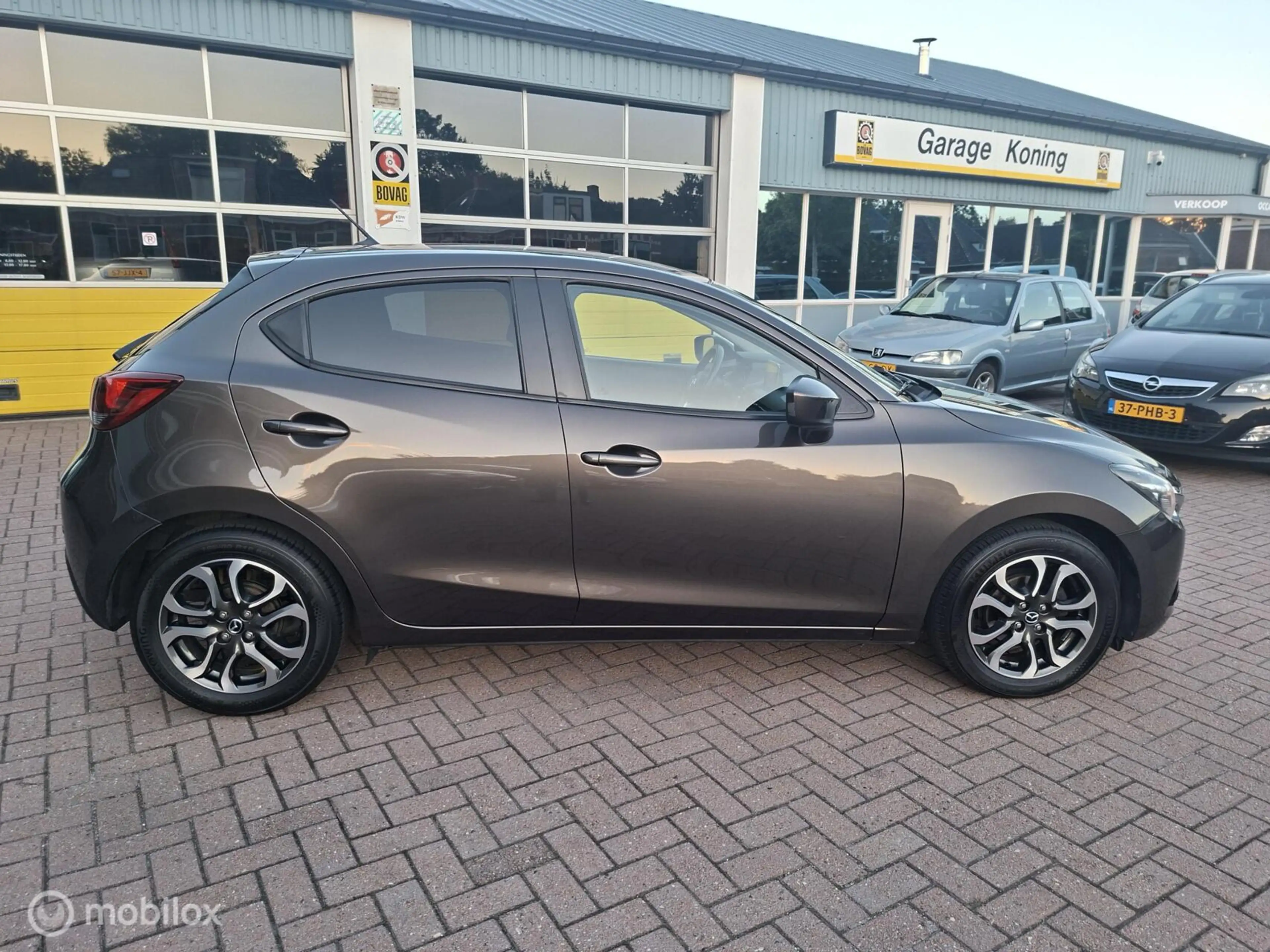 Mazda 2 1.5 Skyactiv-G GT-M Line — photo 2