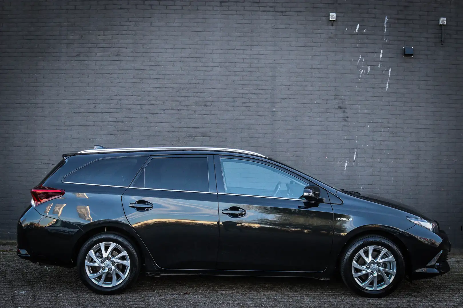 Toyota Auris Touring Sports 1.8 Hybrid Dynamic Trekhaak/Navi/Ca Noir - 2