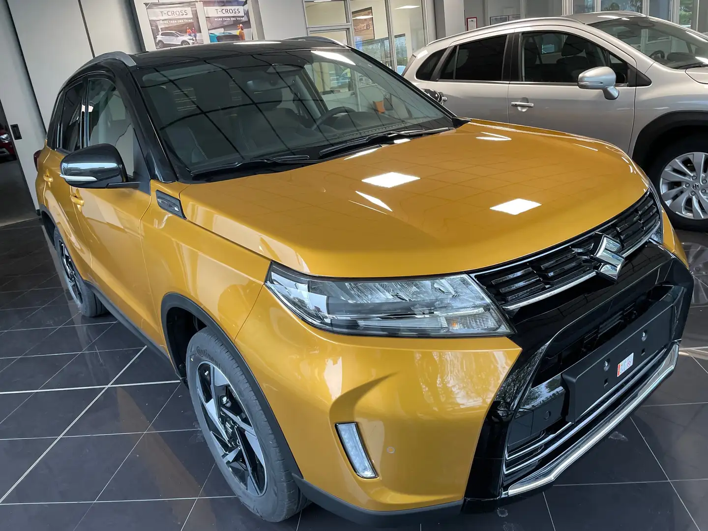 Suzuki Vitara 1.4h Top 2wd Bianco - 2