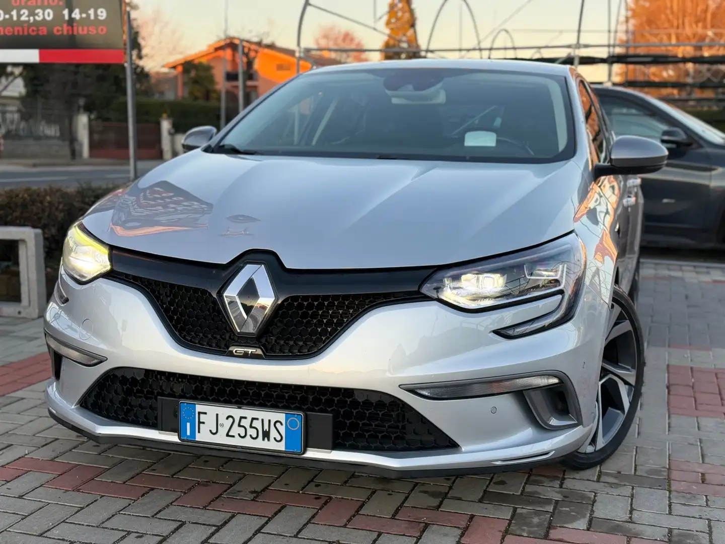 Renault Megane Mégane TCe 205 CV EDC GT 4Control Grau - 1