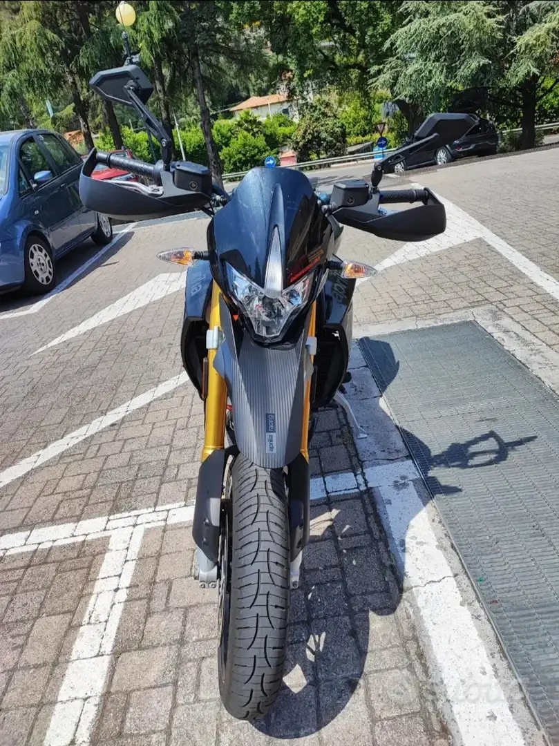 Aprilia Dorsoduro 900cc sport Fekete - 2